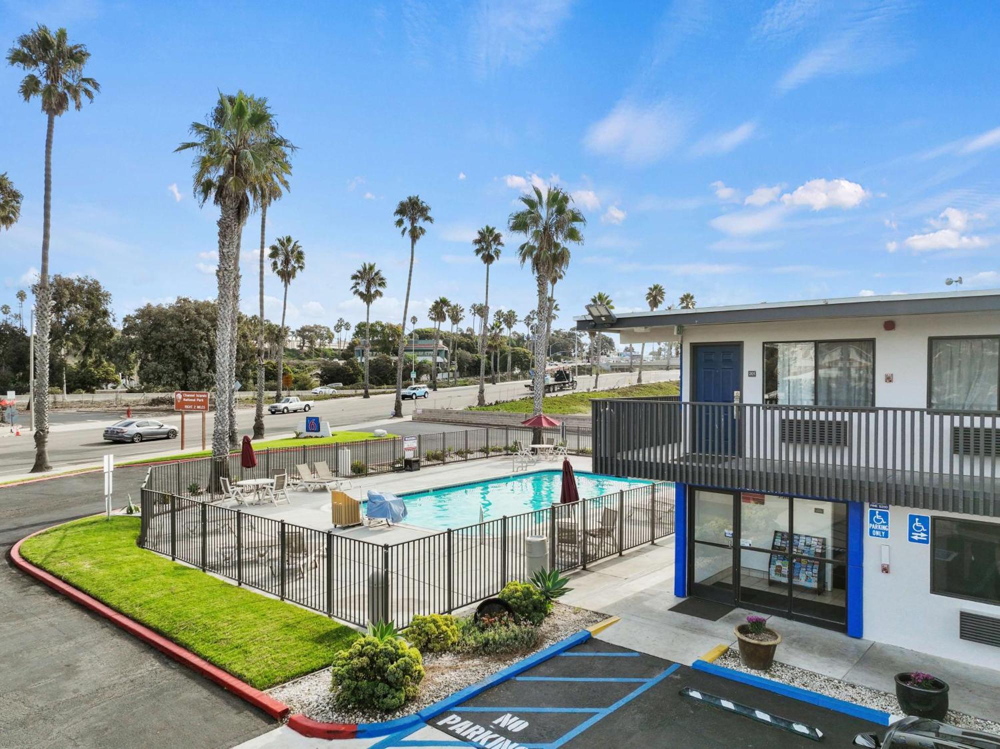 Hotel 6-ventura, Ca -