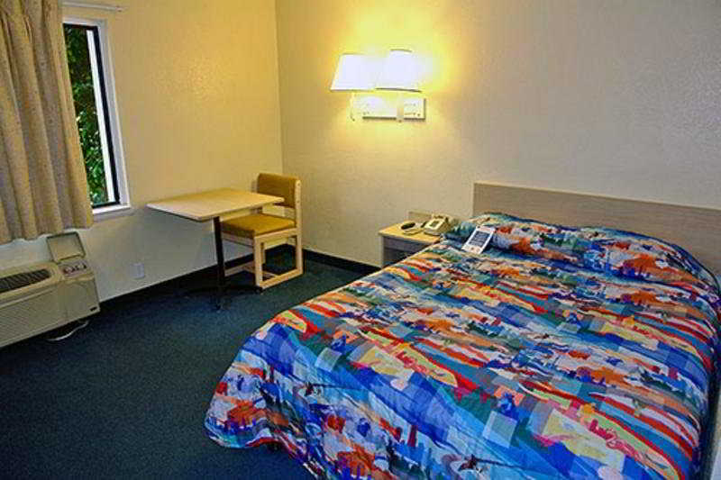 Hotel 6-ventura, Ca - 3*
