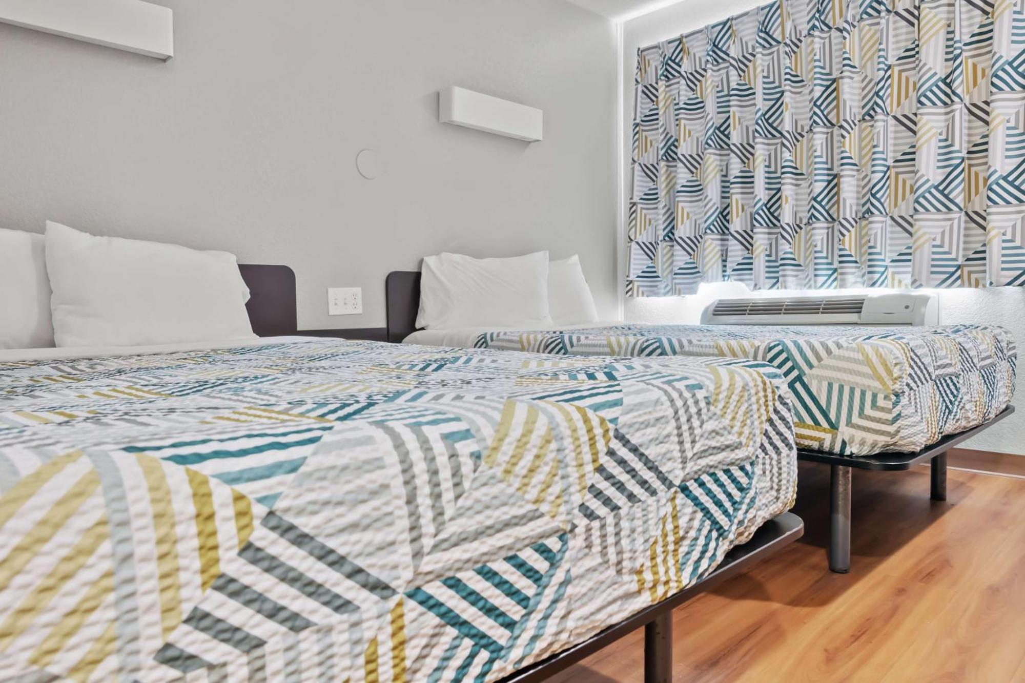 Hotel 6-ventura, Ca - 3*